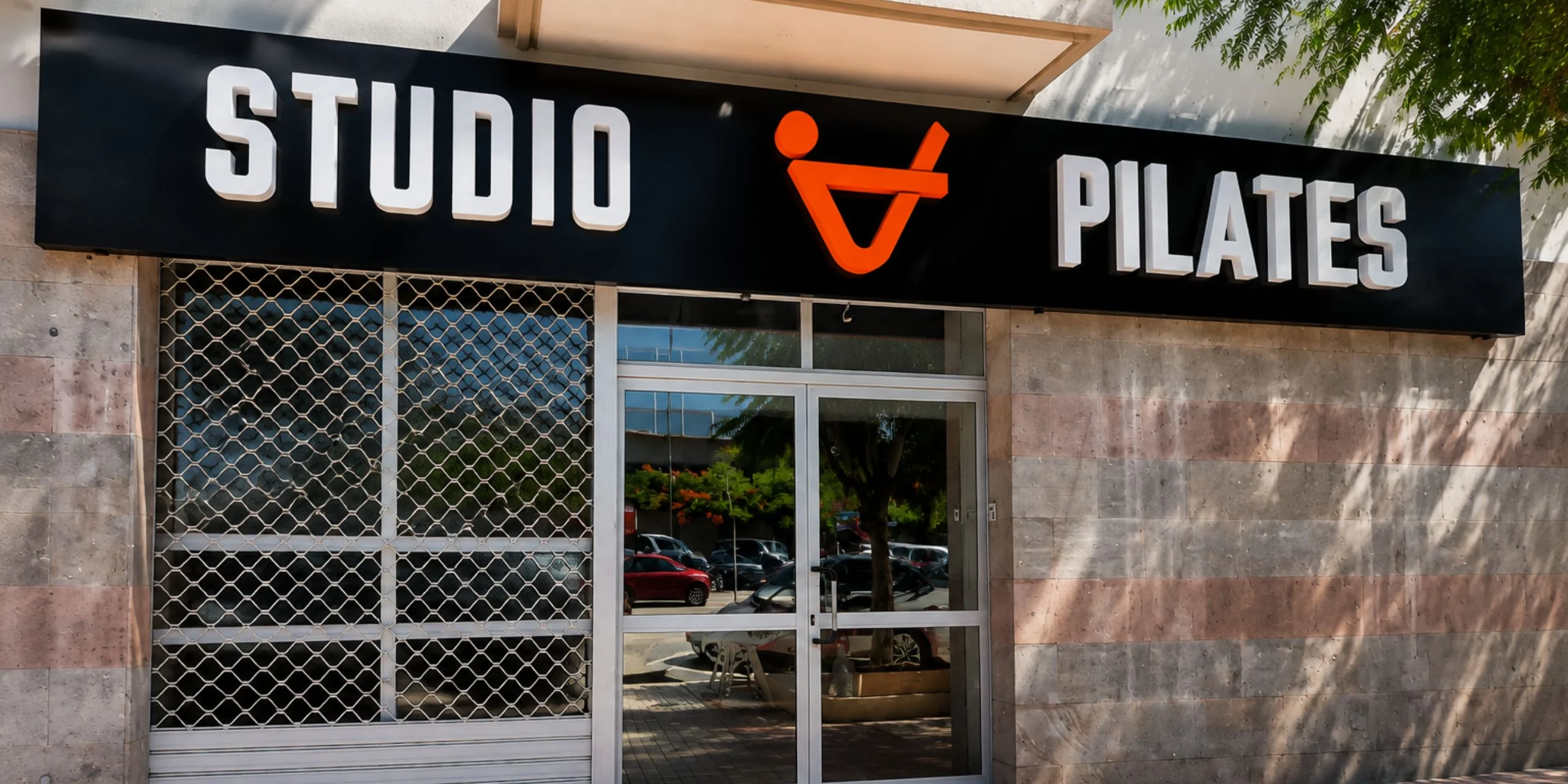 rotulación Studio Pilates Tenerife